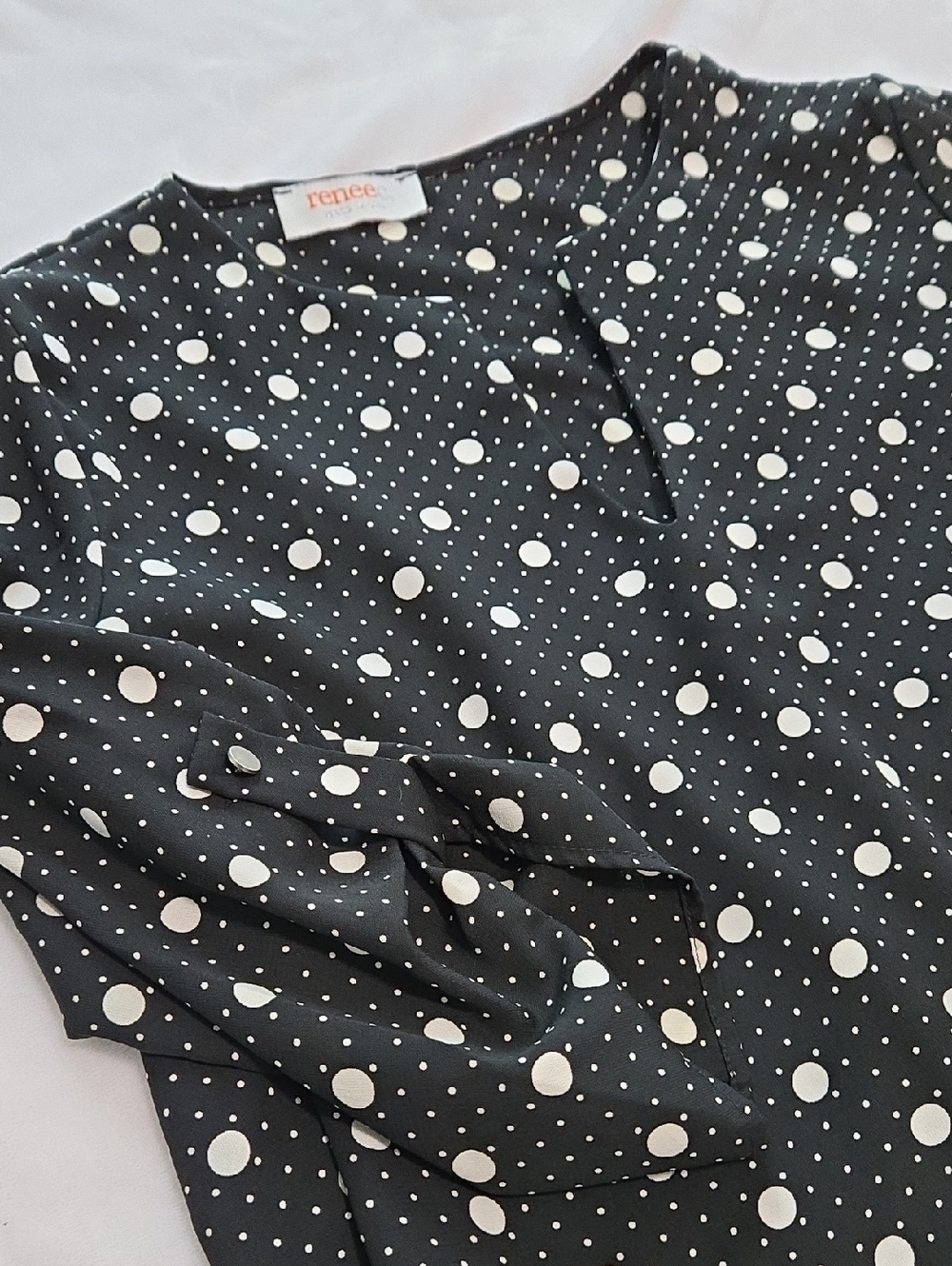 reneeC Quarter sleeve Sleeve Black and White Polkadot Blouse Size M‎ - Picture 11 of 11